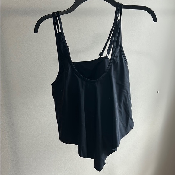 Source Unknown Other - Black Women's swim top padded medium